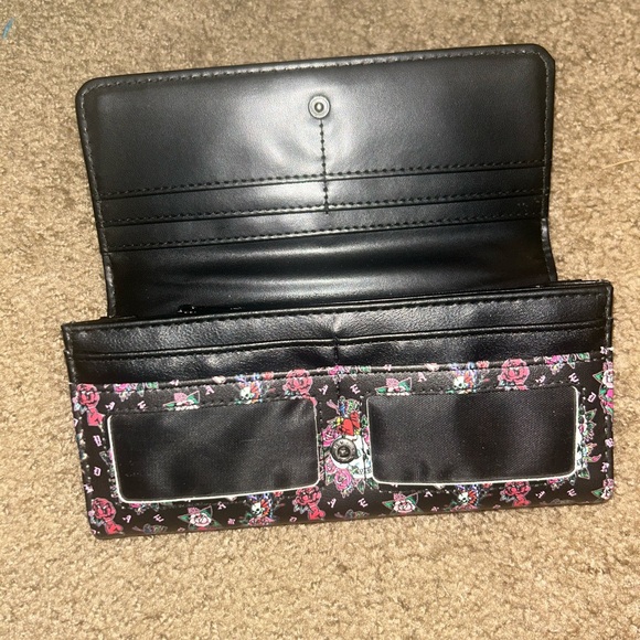 Ed Hardy Accessories - Ed Hardy Black Floral Key & Card Holder